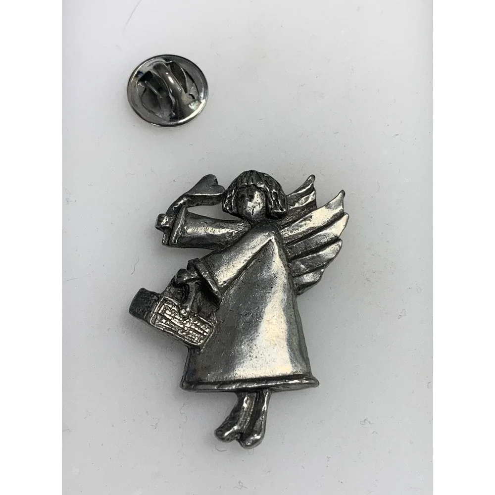 Vintage 1996 Barker Genuine USA Pewter Angel Heart Basket Lapel Pin 4525